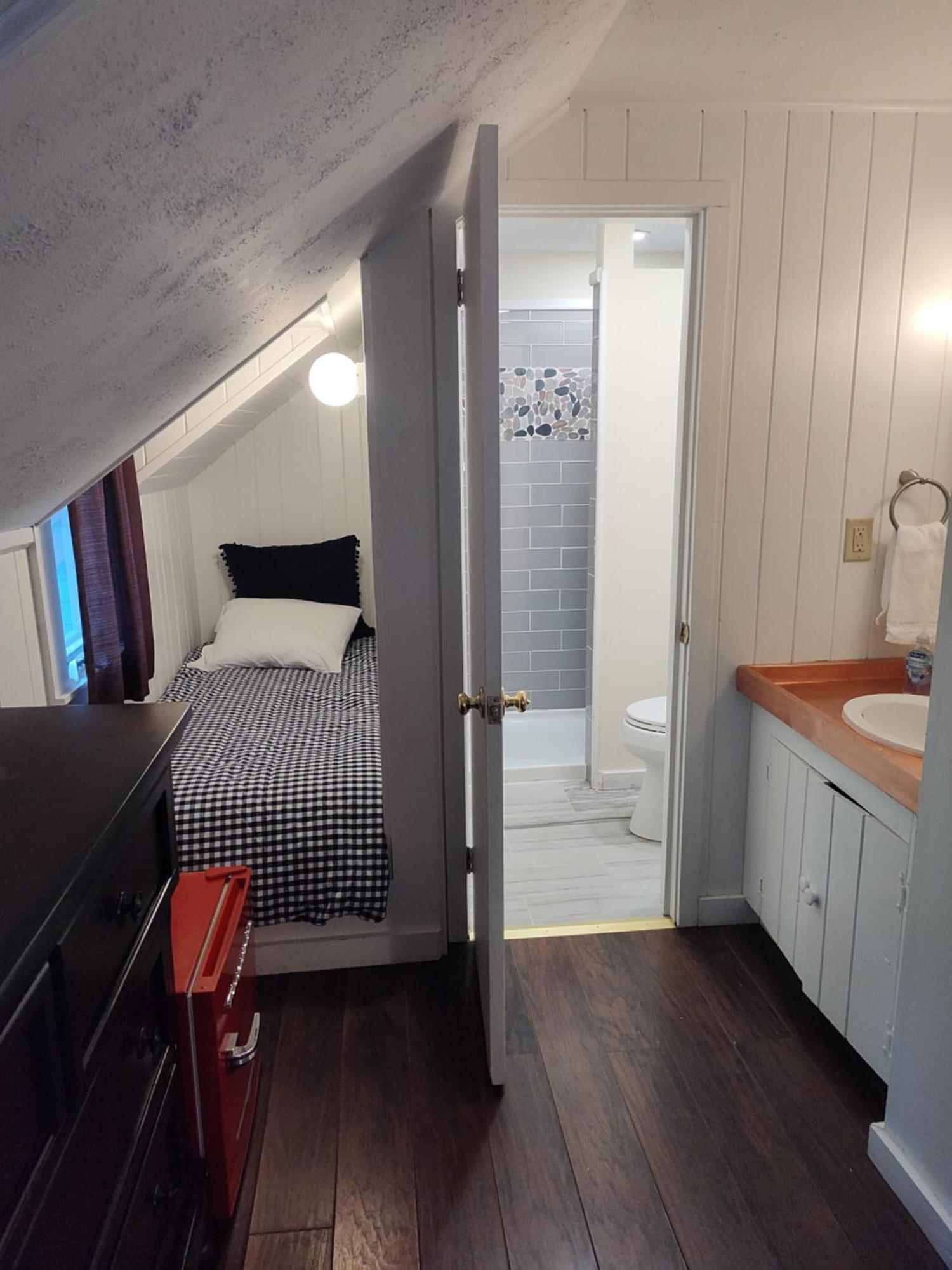 Doveberry Inn Западен Доувър Екстериор снимка