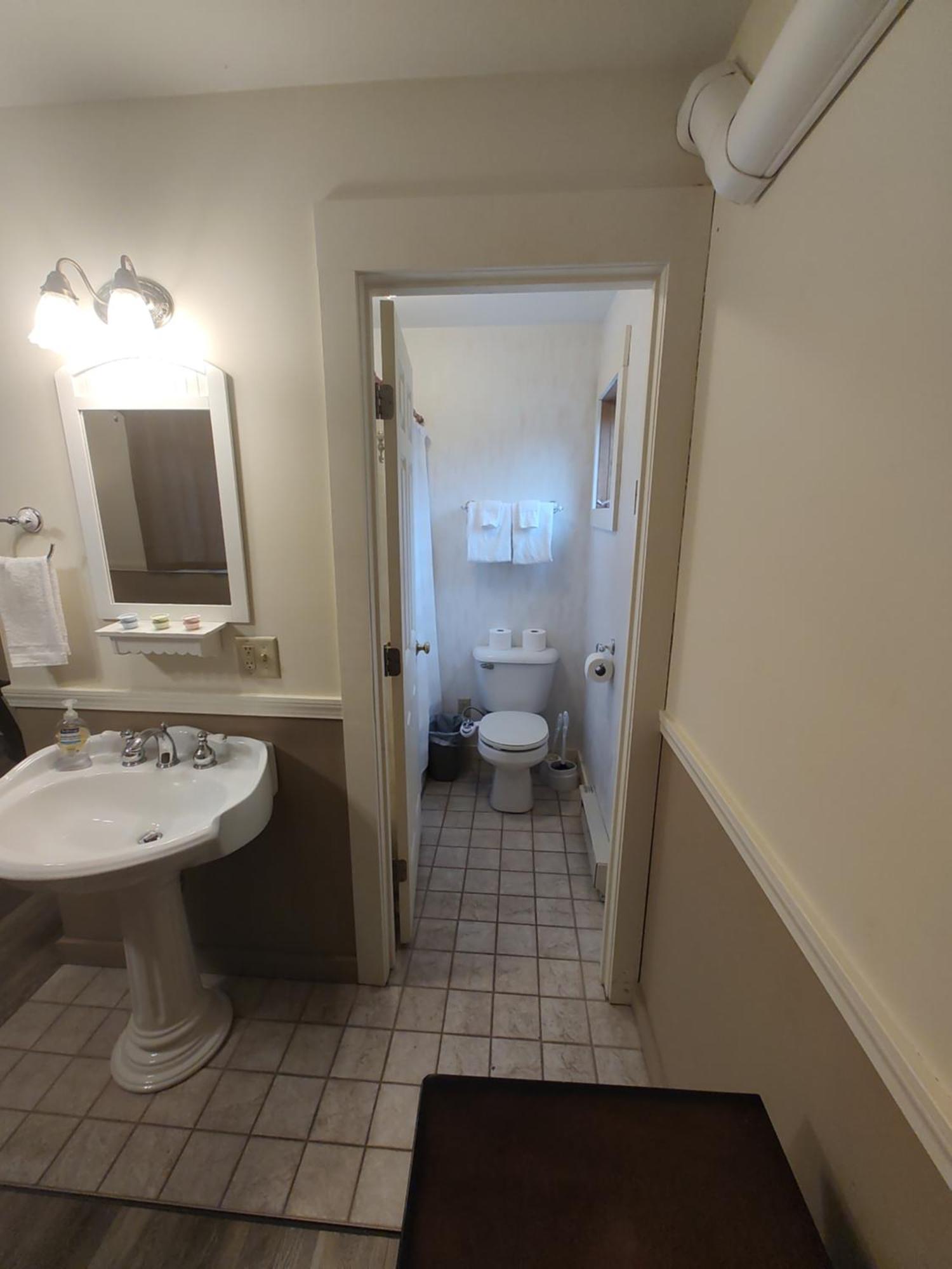 Doveberry Inn Западен Доувър Екстериор снимка
